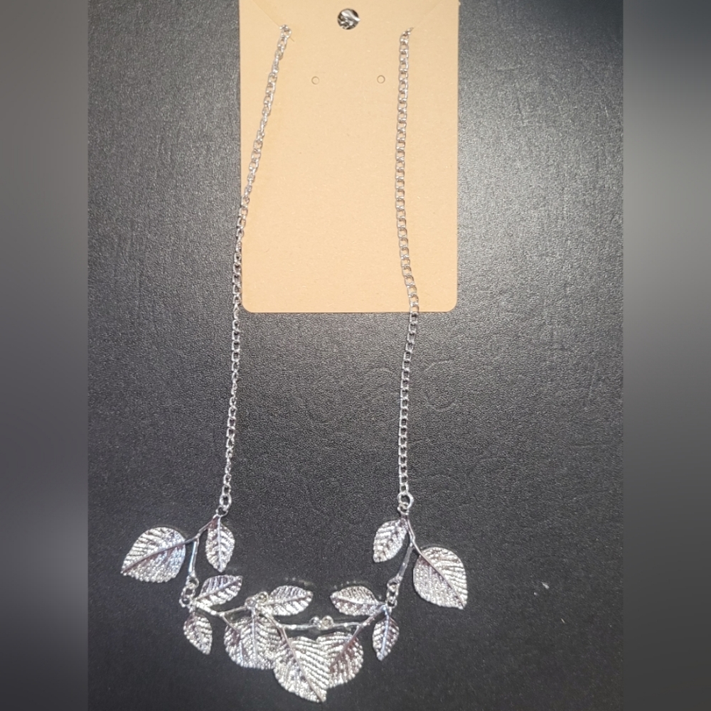 Necklace (leaves)